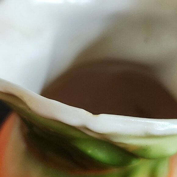 VINTAGE ROYAL BAYREUTH PORCELAIN CREAMER TOMATO RED  & GREEN 3" - Picture 3 of 4